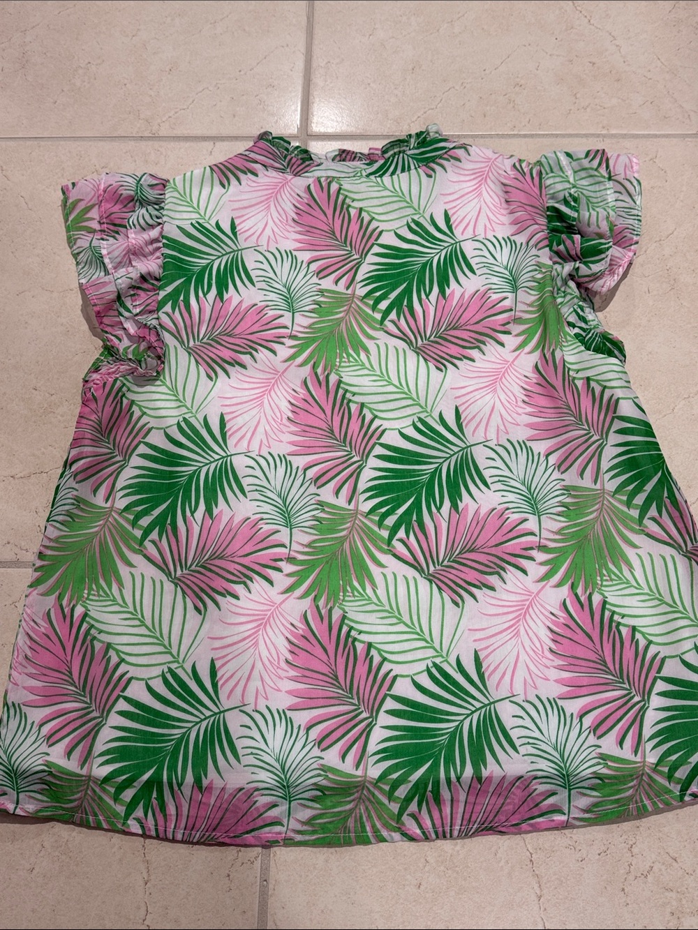Michelle McDowell Tropical Pink & Green Leaf Flutter Sleeve Blouse - Picture 6 of 7